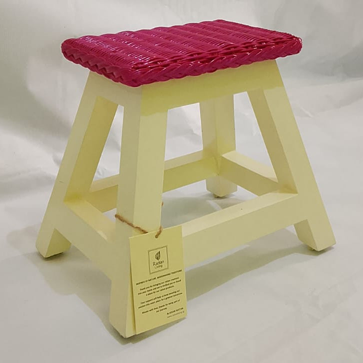 Giovany Kids Chair (Magenta)
